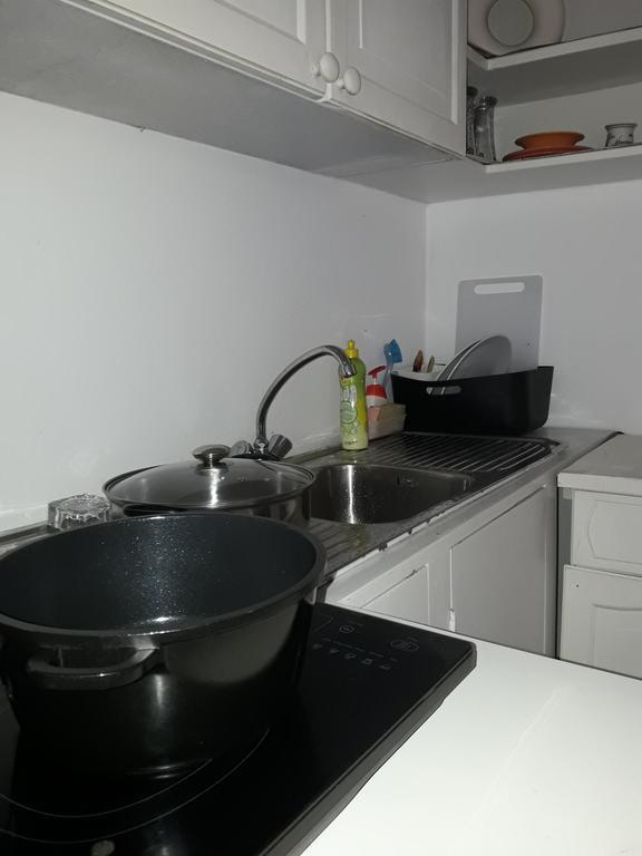 Majestic Apartments Nawala エクステリア 写真